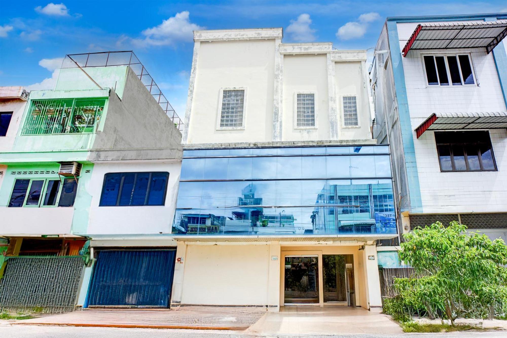Collection O Peunayong Near Masjid Raya Baiturrahman Formerly Siwah Hotel バンダ・アチェ エクステリア 写真